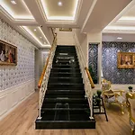 Hotel Legacy Boutique Korce