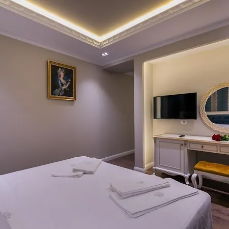 Legacy Boutique Отель 4*