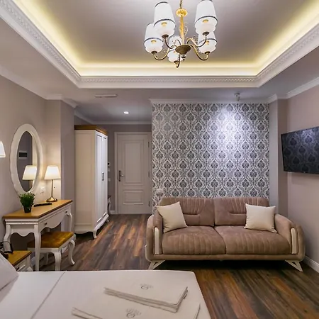 Legacy Boutique Korce