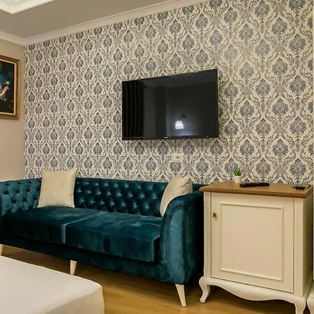 Legacy Boutique Korce