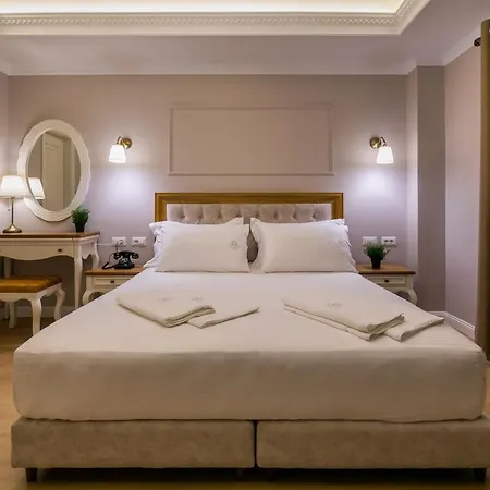 Hotel Legacy Boutique 4*
