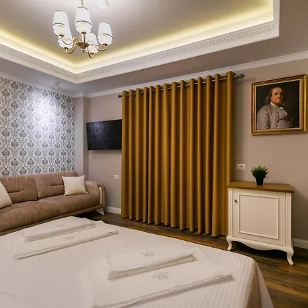 Hotel Legacy Boutique 4*