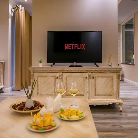 فندق Legacy Boutique 4*