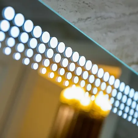 فندق Legacy Boutique 4*