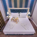 Hotel Legacy Boutique 4*