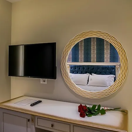 Legacy Boutique Korce