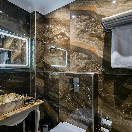 Hotel Legacy Boutique Korce