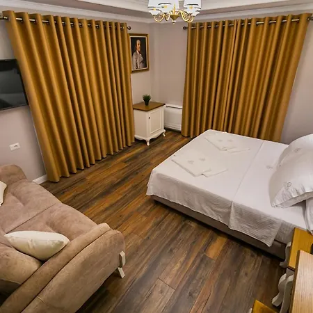 Legacy Boutique מלון 4*