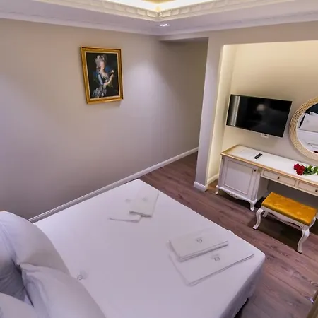 Legacy Boutique Hotel