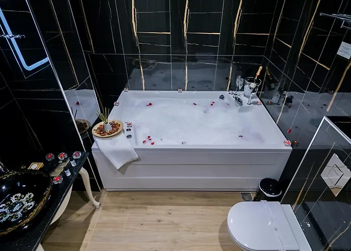 Legacy Boutique Hotel 4*