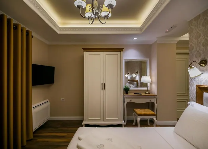 Legacy Boutique Korce