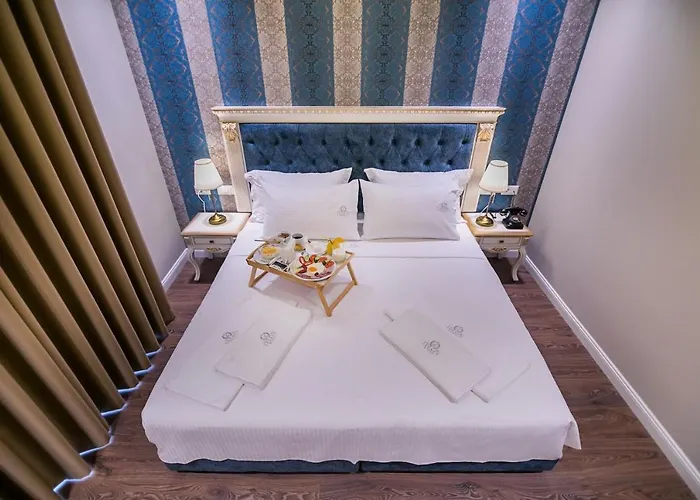 Hotel Legacy Boutique 4*